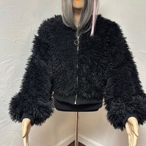 Wild fable Women's Jacket
Topper Faux Fur Long Sleeve Full
Zip Size XS Black